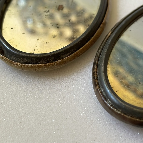 Antique set of 2 celluloid pocket mirror & portrait photo men & women - Picture 4 of 9